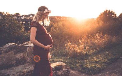 8 Reasons to book a Maternity Shoot
