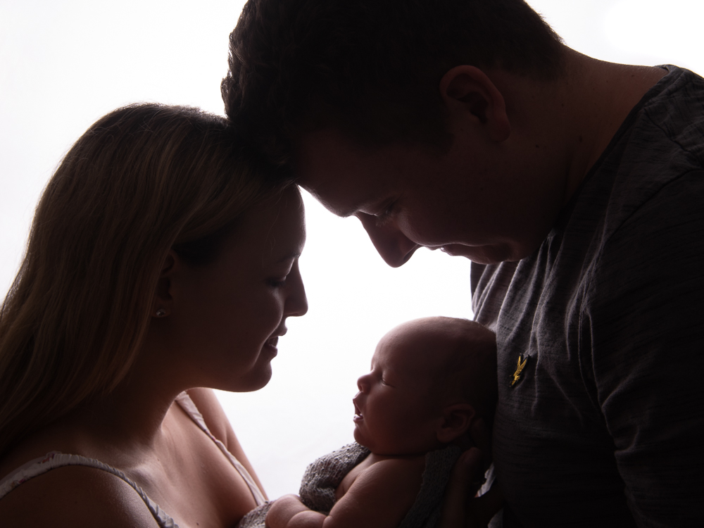newborn family silhouette photo