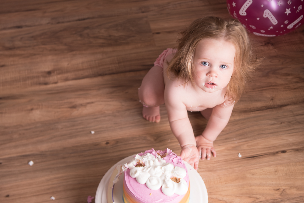 first birthday cake smash at Baby Elephant Portraits