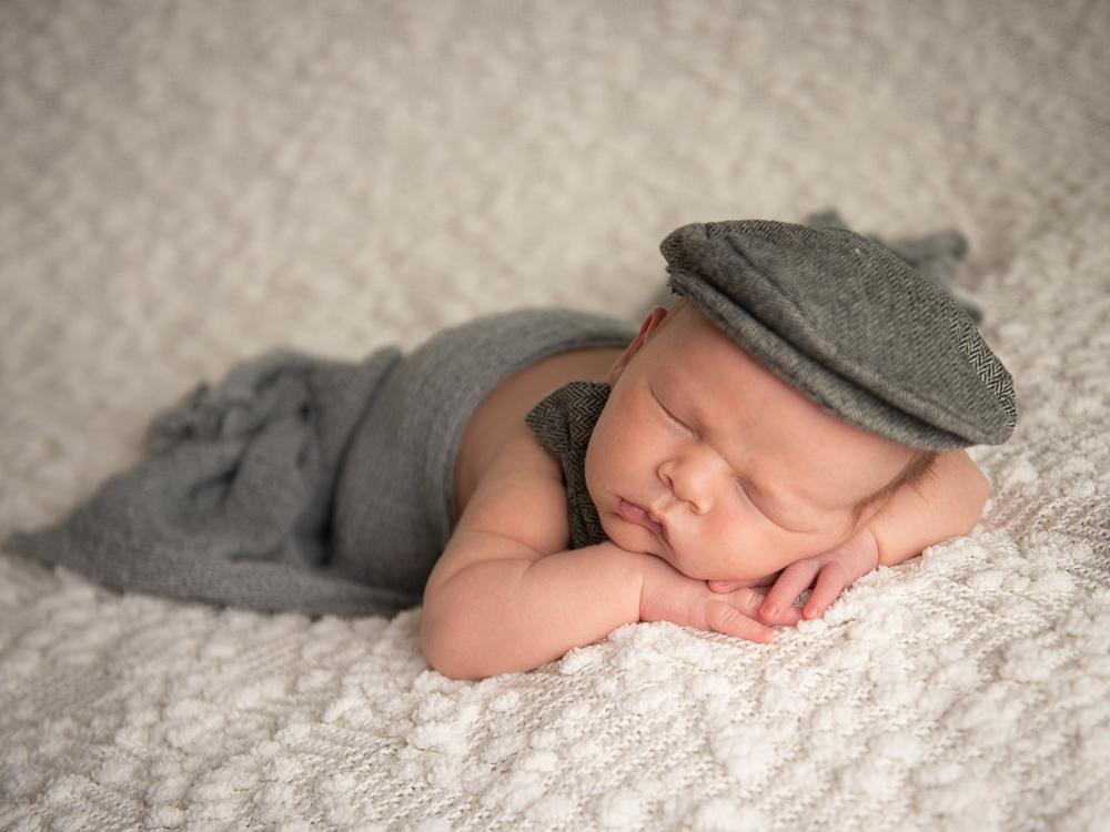 baby photo shoot flat cap & bowtie